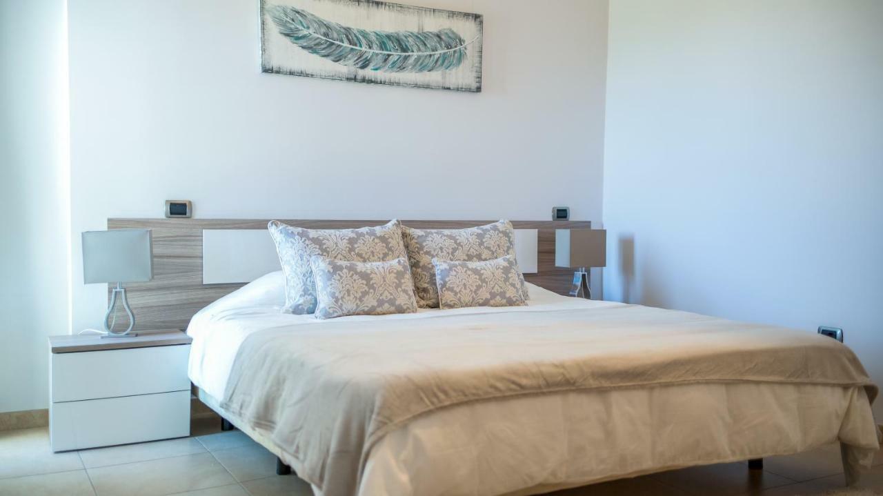 Villa, Private Heated Pool And Jacuzzi . 마스팔로마스 외부 사진