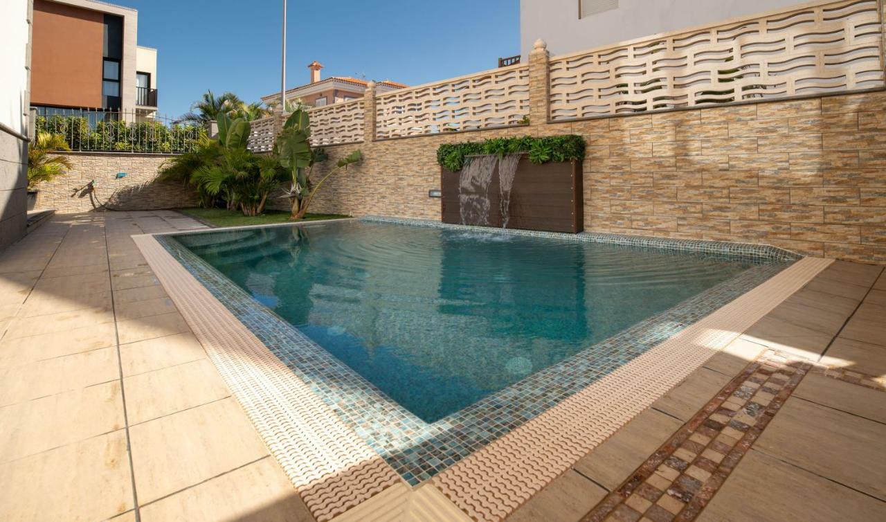 Villa, Private Heated Pool And Jacuzzi . 마스팔로마스 외부 사진